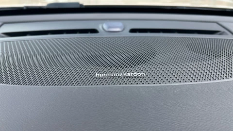 Volvo XC40 2.0 B3 G Plus Dark Auto