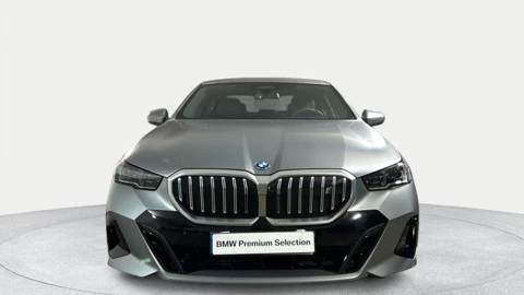 BMW i5 eDrive40