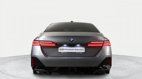 BMW i5 eDrive40