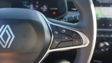 Renault Clio Techno E-Tech full hybrid 145 (103kw)