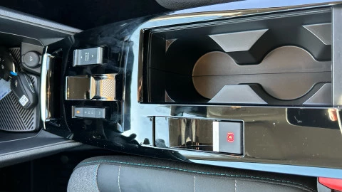 Citroën C4 Hybrid 136 e-DCS6 Max