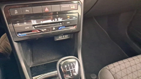 Volkswagen T-Cross Advance 1.0 TSI 81kW (110CV)