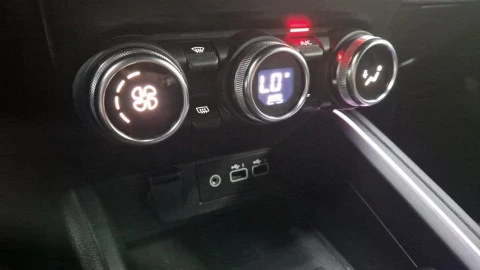 Renault Clio techno Eco-G 100cv (74kW)
