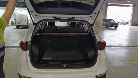 Kia Sportage 1.6 MHEV Business 100kW (136CV) 4x2