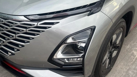 Omoda C5 2WD Premium