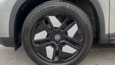 Omoda C5 2WD Premium