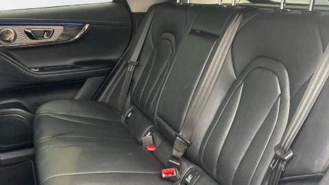 Omoda C5 2WD Premium