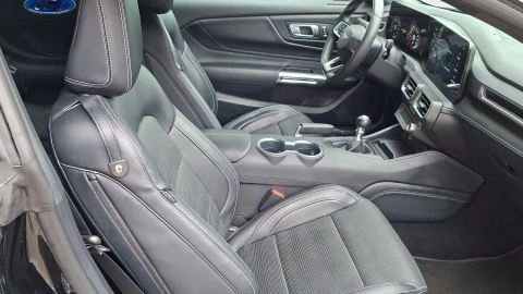 Ford Mustang 5.0 Ti-VCT V8 331kW Mustang GT (Fastb.)