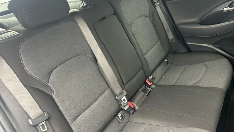 Hyundai i30 1.0 TGDI 48V Tecno Fastback DCT