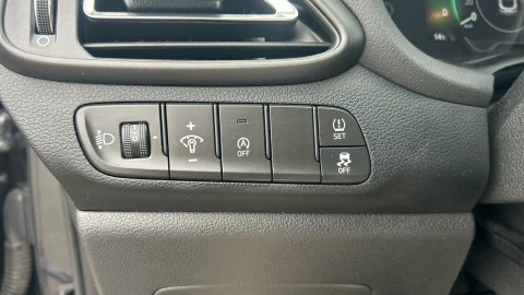 Hyundai i30 1.0 TGDI 48V Tecno Fastback DCT