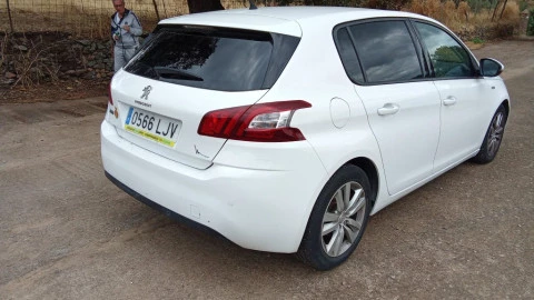 Peugeot 308 5p Style 1.6 BlueHDi 88KW (120CV)