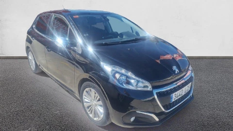 Peugeot 208 5P Signature 1.2L PureTech 60KW (82CV)
