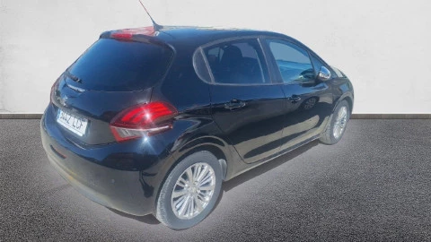 Peugeot 208 5P Signature 1.2L PureTech 60KW (82CV)