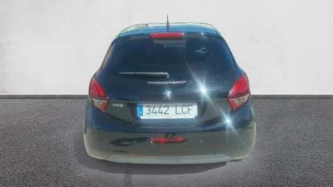 Peugeot 208 5P Signature 1.2L PureTech 60KW (82CV)
