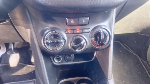 Peugeot 208 5P Signature 1.2L PureTech 60KW (82CV)