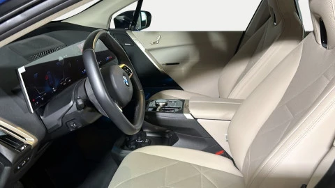 BMW iX xDrive45
