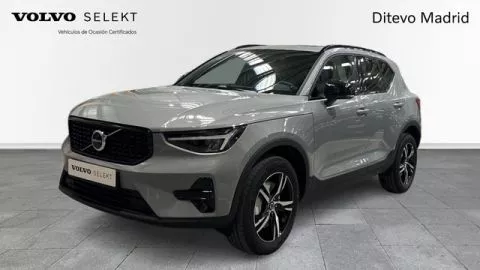 Volvo XC40 B3 G Plus Dark Auto 120 kW (163 CV) Volvo XC40 B3 G Plus Dark Auto 120 kW (163 CV)