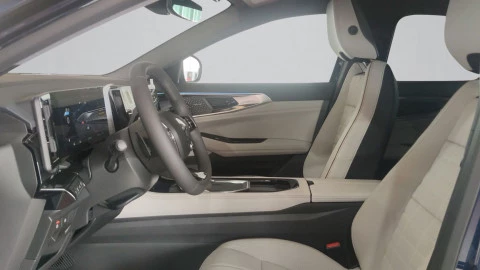 Renault Espace Iconic E-Tech full hybrid 146kW