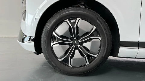 XPENG G9 Long Range RWD