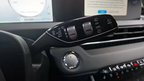 EBRO S400 1.5 DHE HEV Excellence CVT