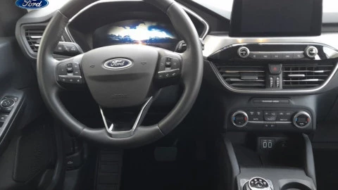 Ford Kuga Titanium 2.5 Duratec FHEV 140kW Auto