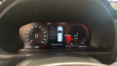 Volvo XC90 T8 R-Design AWD Auto 287 kW (390 CV)