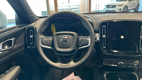 Volvo XC40 2.0 B3 G Core Auto