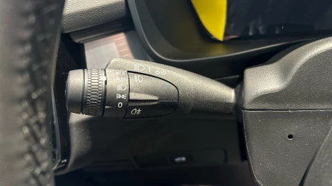 Volvo XC40 2.0 B3 G Core Auto