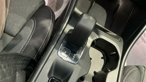 Volvo XC40 2.0 B3 G Core Auto