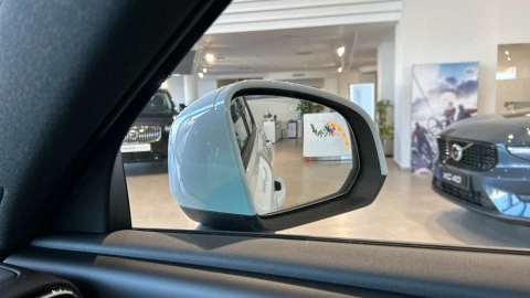 Volvo XC40 2.0 B3 G Core Auto