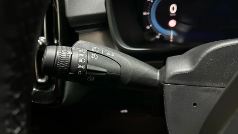 Volvo XC40 2.0 B3 G Core Auto