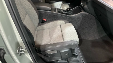 Volvo XC40 2.0 B3 G Core Auto