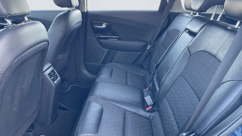 Kia Niro 1.6 GDi HEV 104kW (141CV) Drive