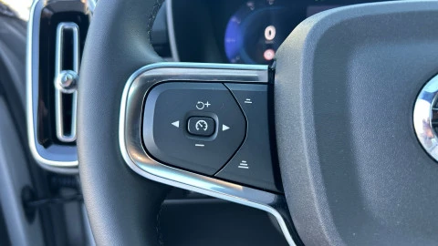 Volvo XC40 2.0 B3 G Core Auto