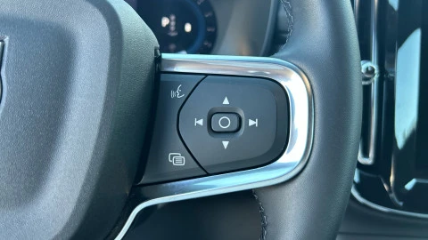 Volvo XC40 2.0 B3 G Core Auto