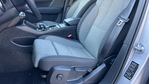 Volvo XC40 2.0 B3 G Core Auto
