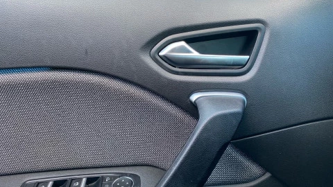 Renault Captur techno Eco-G 100cv (74 kW)