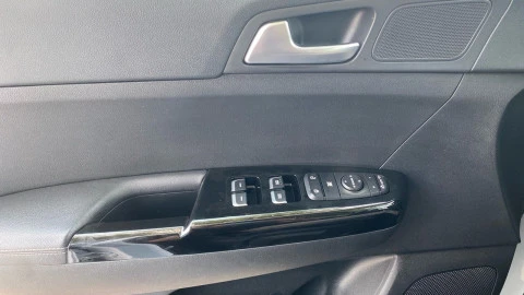 Kia Sportage 1.6 MHEV Concept 100kW (136CV) 4x2