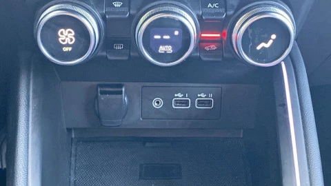 Renault Clio techno Eco-G 100cv (74kW)