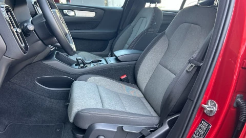 Volvo XC40 2.0 B3 G Core Auto