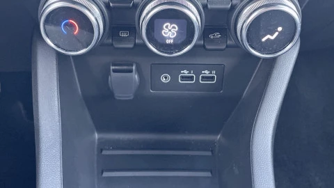 Renault Clio Evolution full hybrid E-Tech 145 (103Kw)