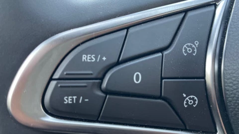 Renault Clio Evolution full hybrid E-Tech 145 (103Kw)