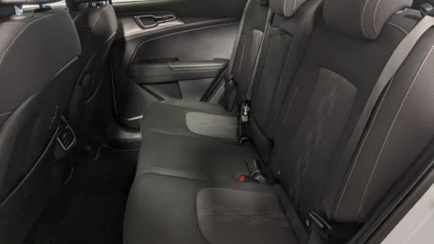 Kia Sportage 1.6 T-GDi MHEV 118kW (160CV) Drive 17