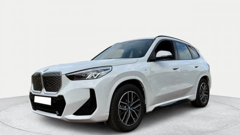 BMW iX1 xDrive30