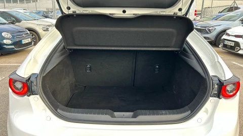 Mazda3 2.5L E-SKY G MHEV 103kW Prime-line