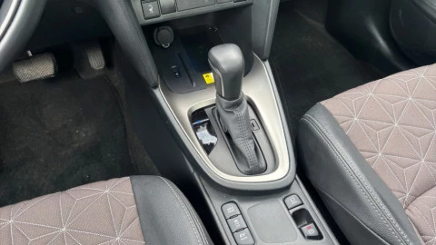 Toyota Yaris Cross Hybrid FWD Style
