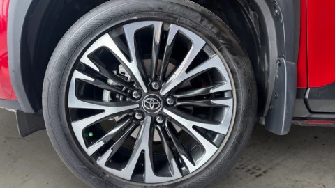Toyota Yaris Cross Hybrid FWD Style