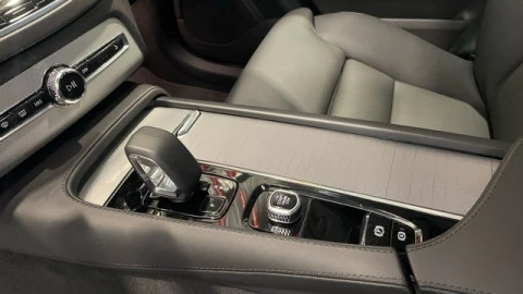 Volvo XC90 T8 Plus Dark Recharge AWD Auto 335 kW (455 CV)