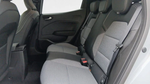 Renault Clio Techno TCe 90 (67kw)