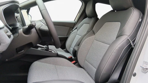 Renault Clio Techno TCe 90 (67kw)